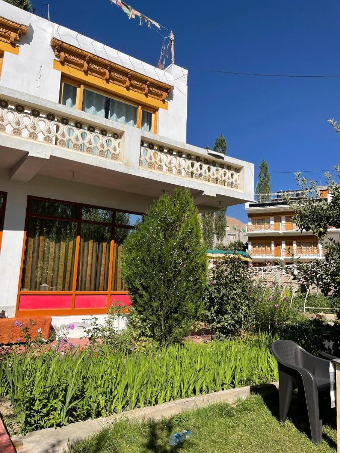 Hinjuma Guest House Leh Kültér fotó